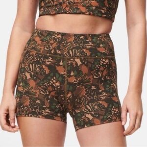 Outdoor Voices Sierra Abstract Floral Shorts size XLarge